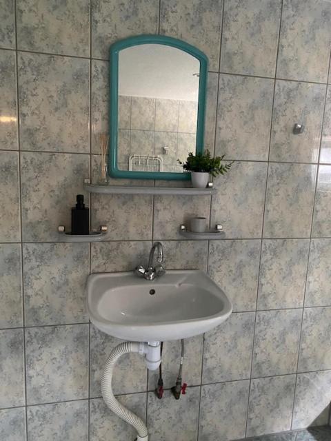 Kuru Guest House Екстериор снимка